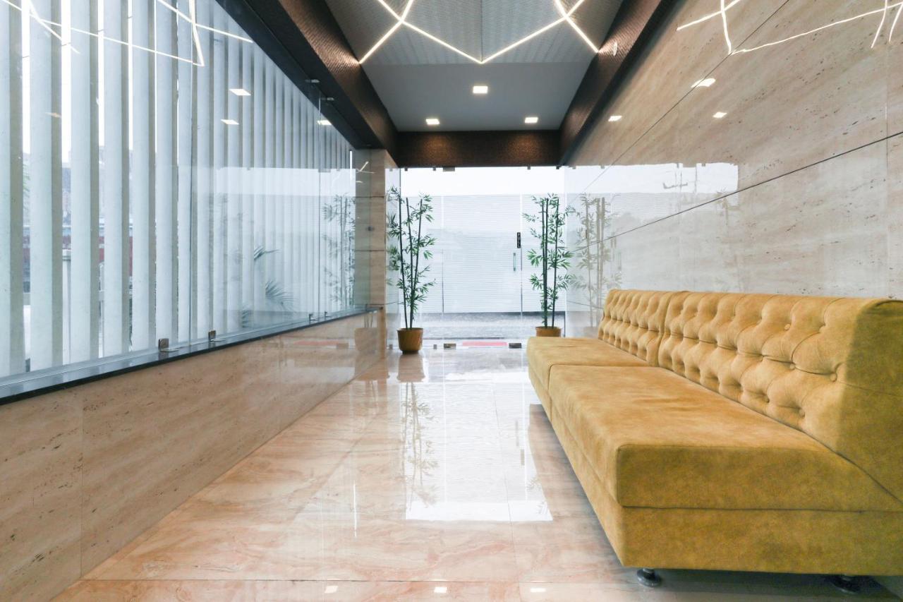 Oyo 60577 Sukhmani Residency Hotel Indore Buitenkant foto