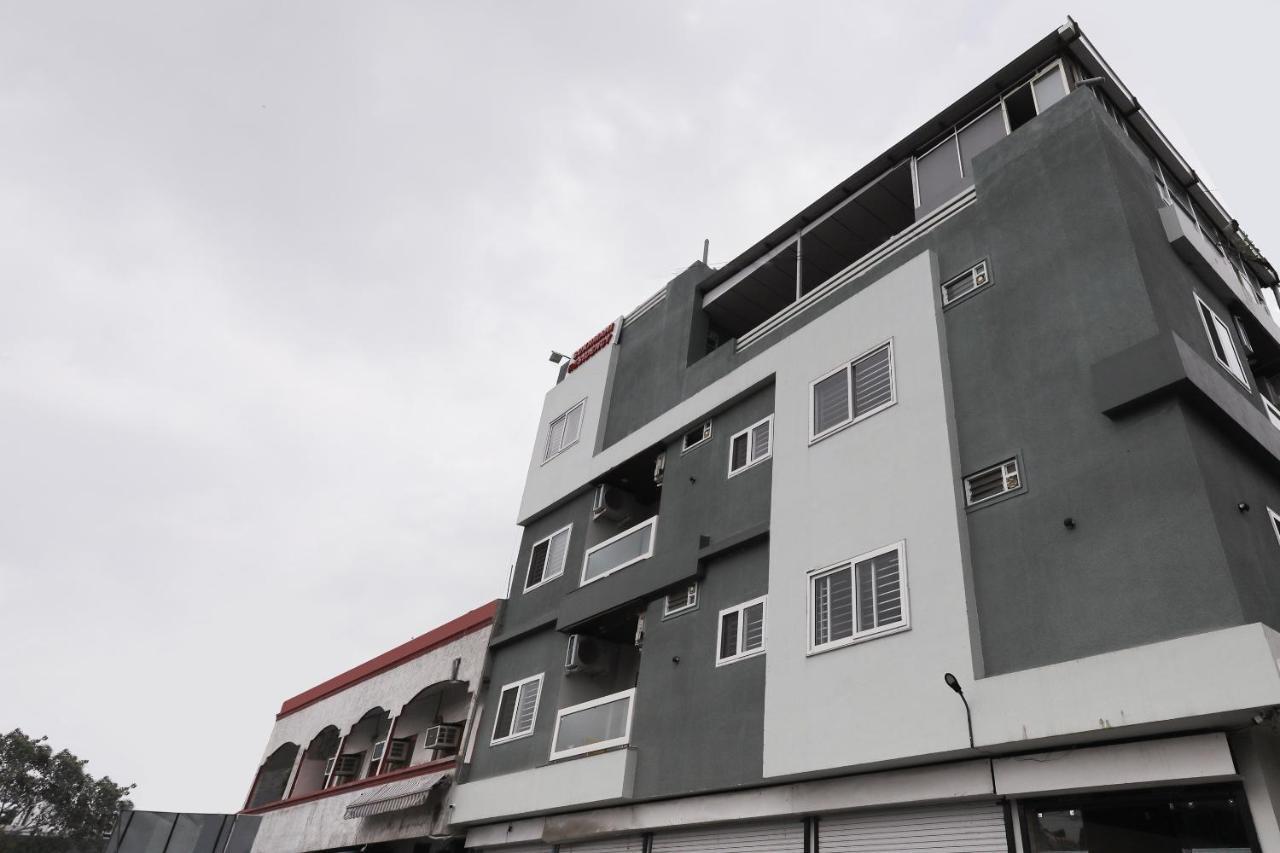 Oyo 60577 Sukhmani Residency Hotel Indore Buitenkant foto